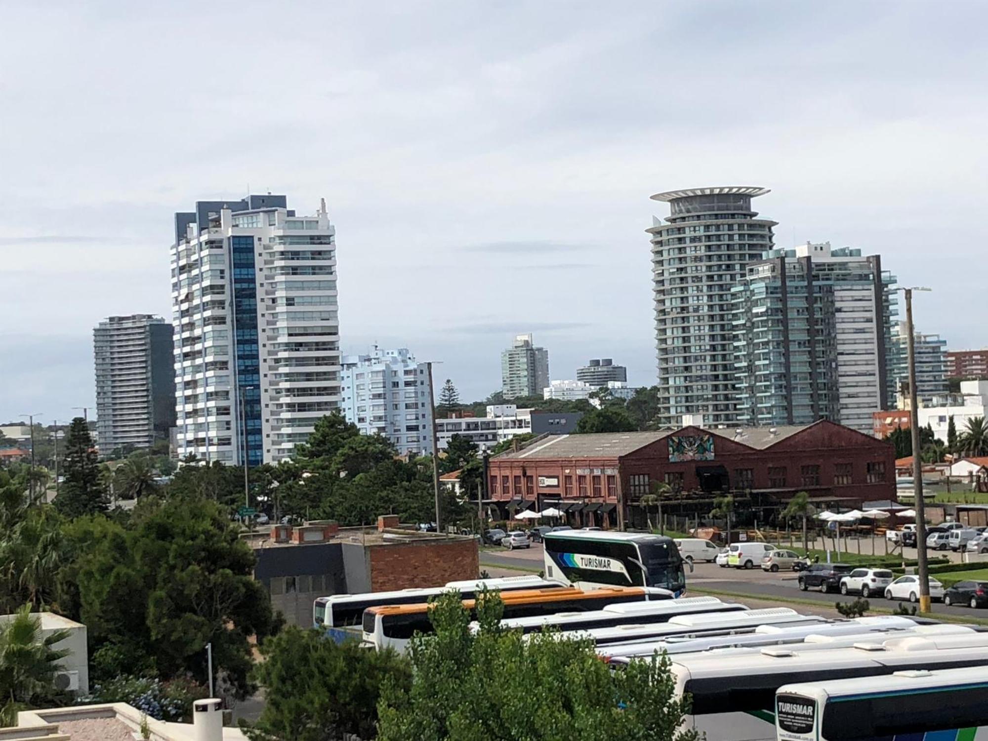 Hotel Gaudi Punta del Este Exterior photo