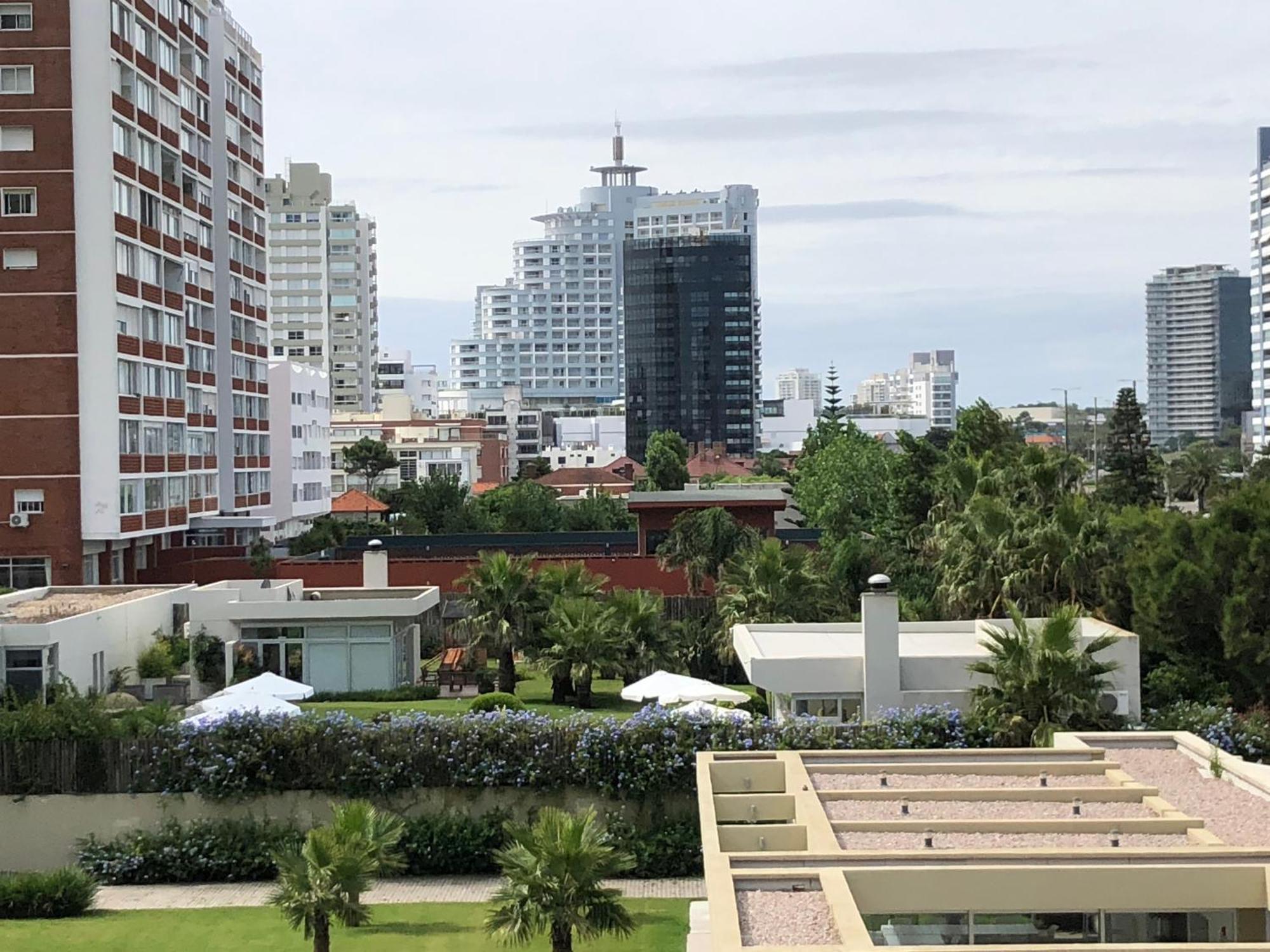 Hotel Gaudi Punta del Este Exterior photo