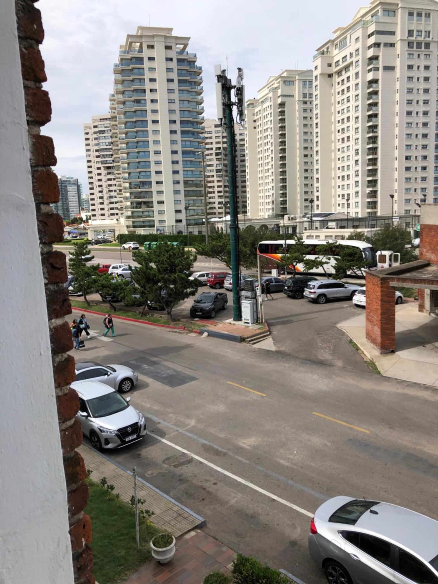 Hotel Gaudi Punta del Este Exterior photo